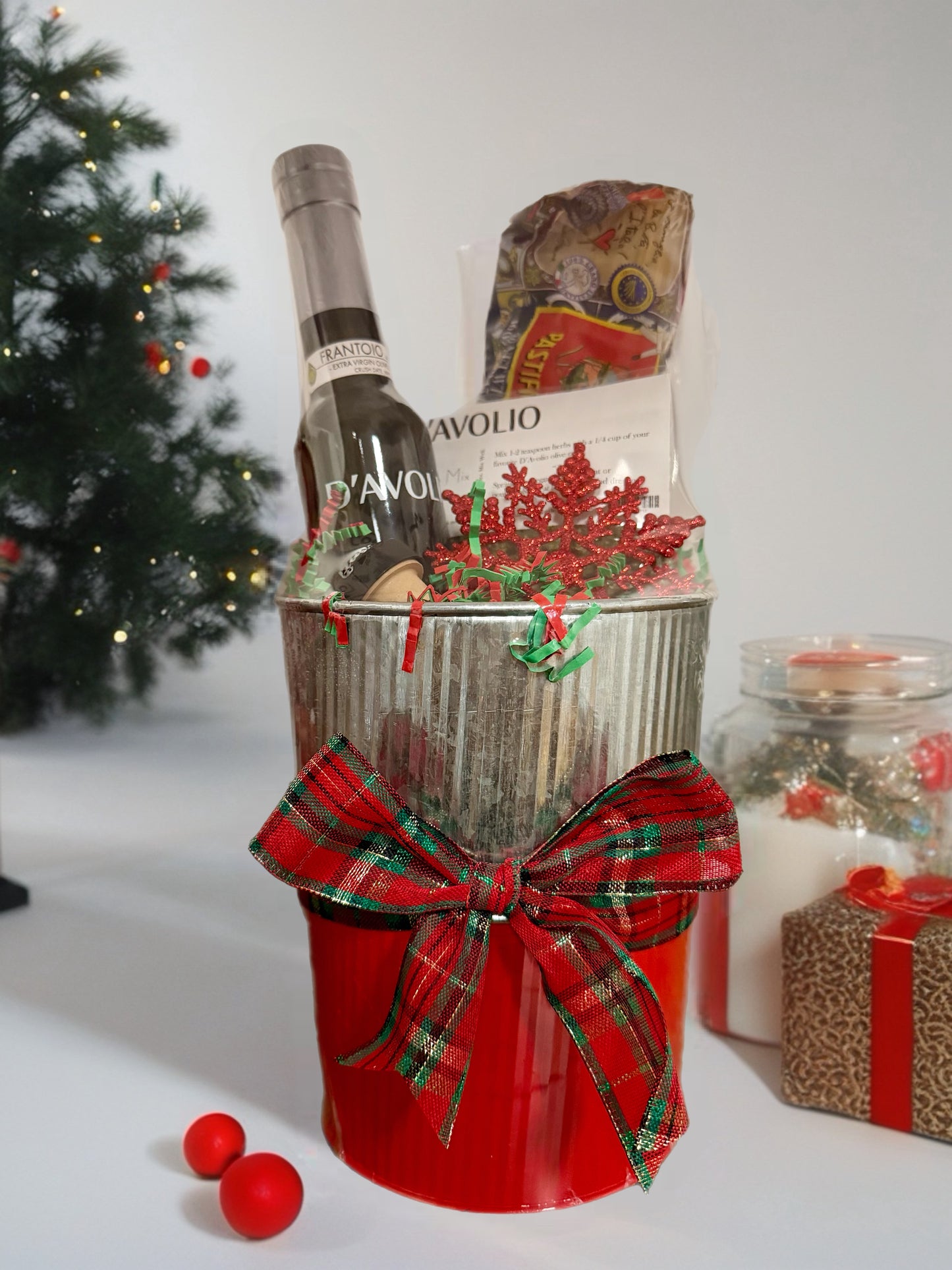 Holiday Pasta Tin Basket